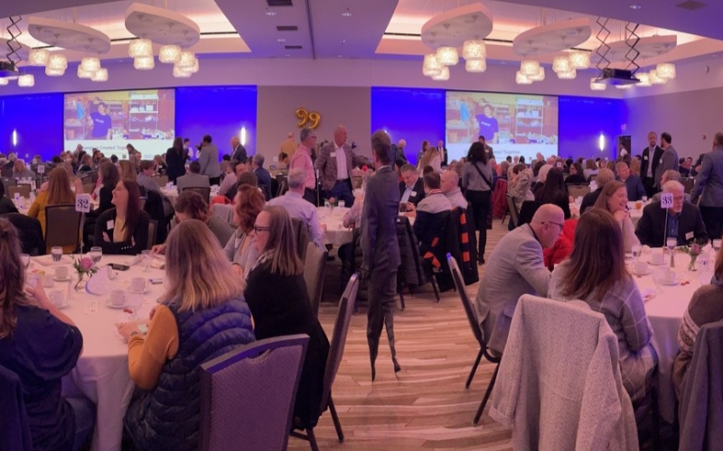 A full room of guests at the iHotel